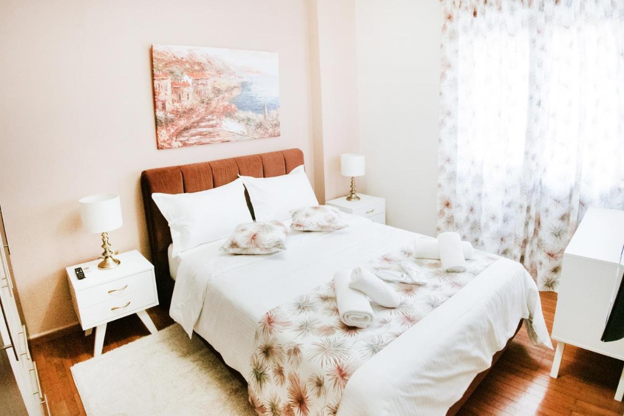 Best House, Ellinou Stratiotou, Ayia, Patra Dış mekan fotoğraf