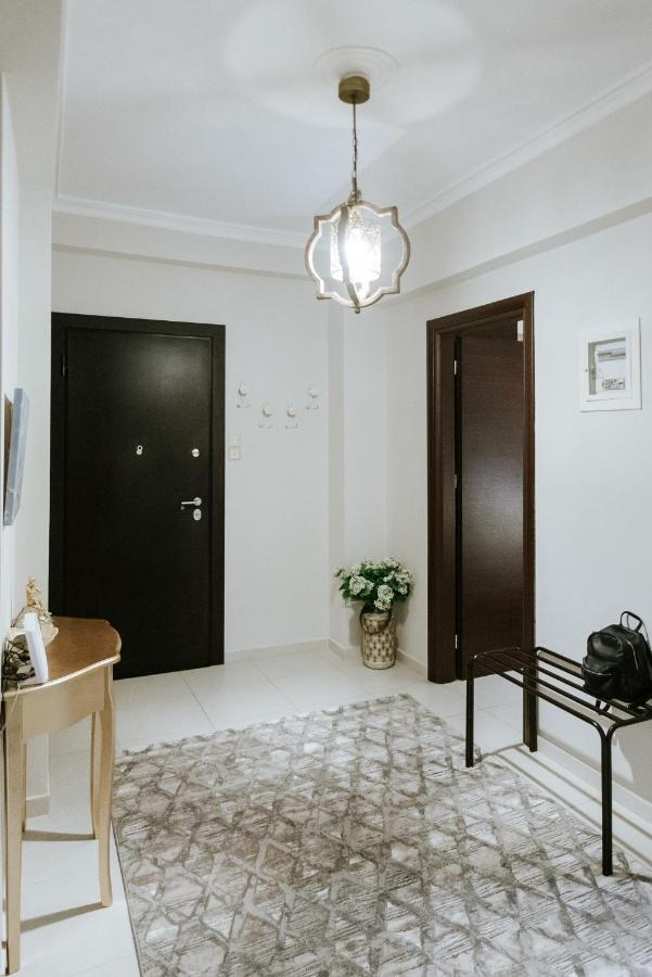 Best House, Ellinou Stratiotou, Ayia, Patra Dış mekan fotoğraf